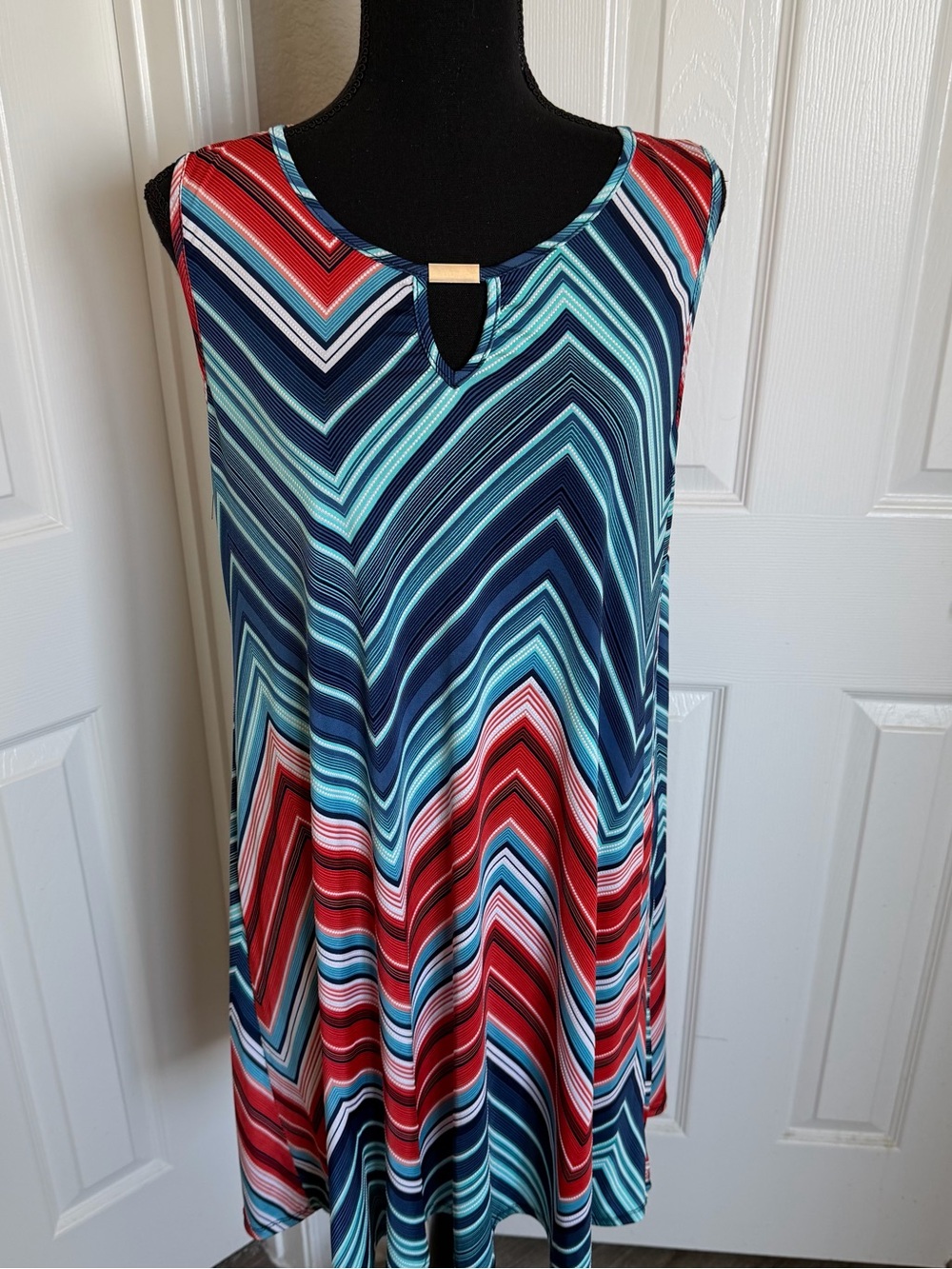 Sleeveless Chevron Patterned Blue & Orange Dress Size Large